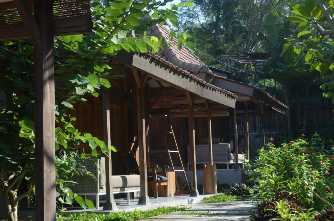 Villa Kayu Γιογκιακάρτα Εξωτερικό φωτογραφία